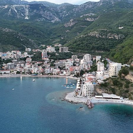 Apartmani Svetionik Budva Luaran gambar