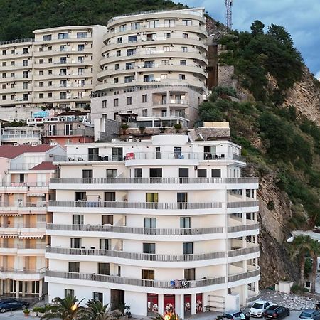 Apartmani Svetionik Budva Luaran gambar