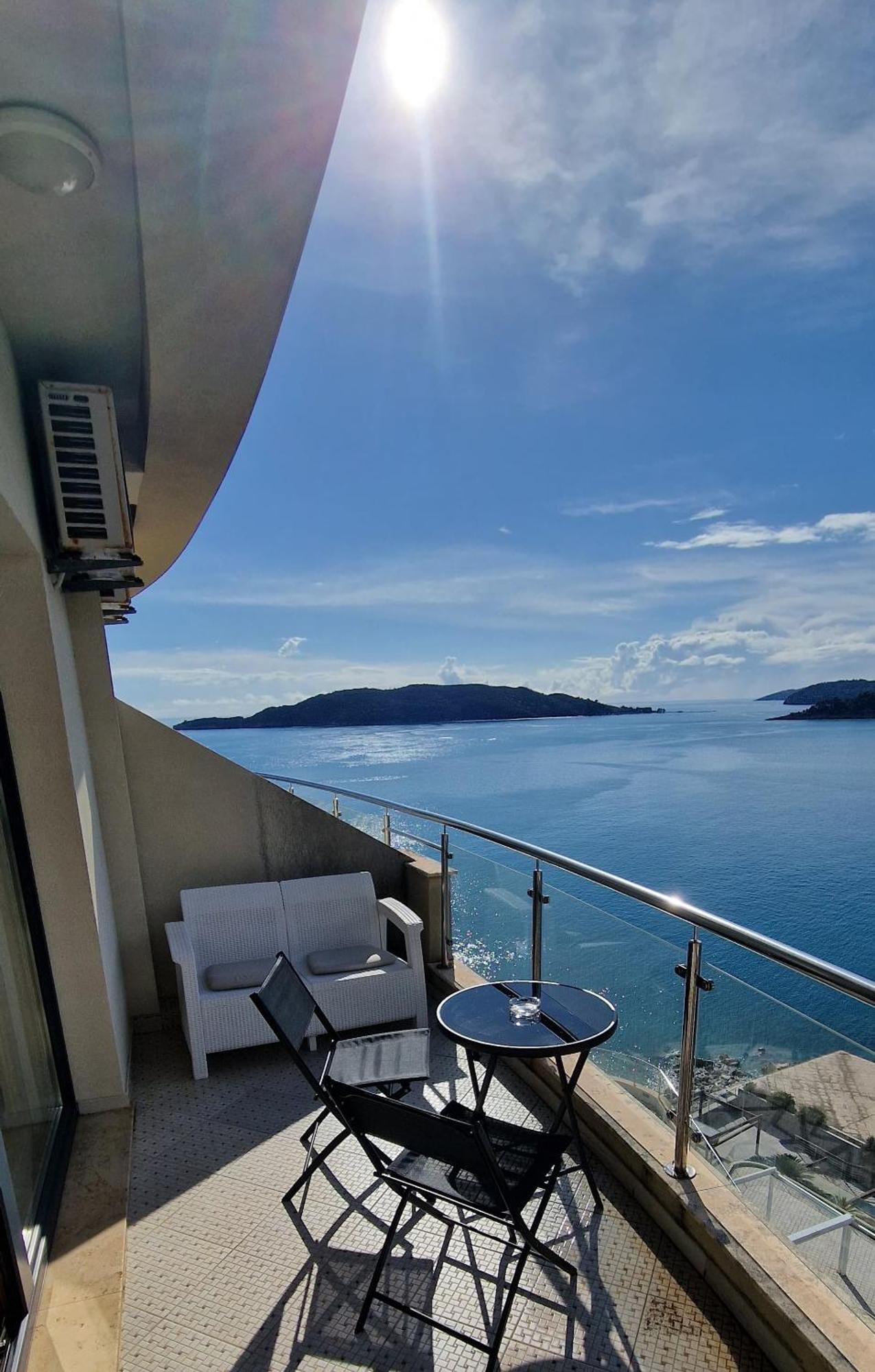 Apartmani Svetionik Budva Luaran gambar