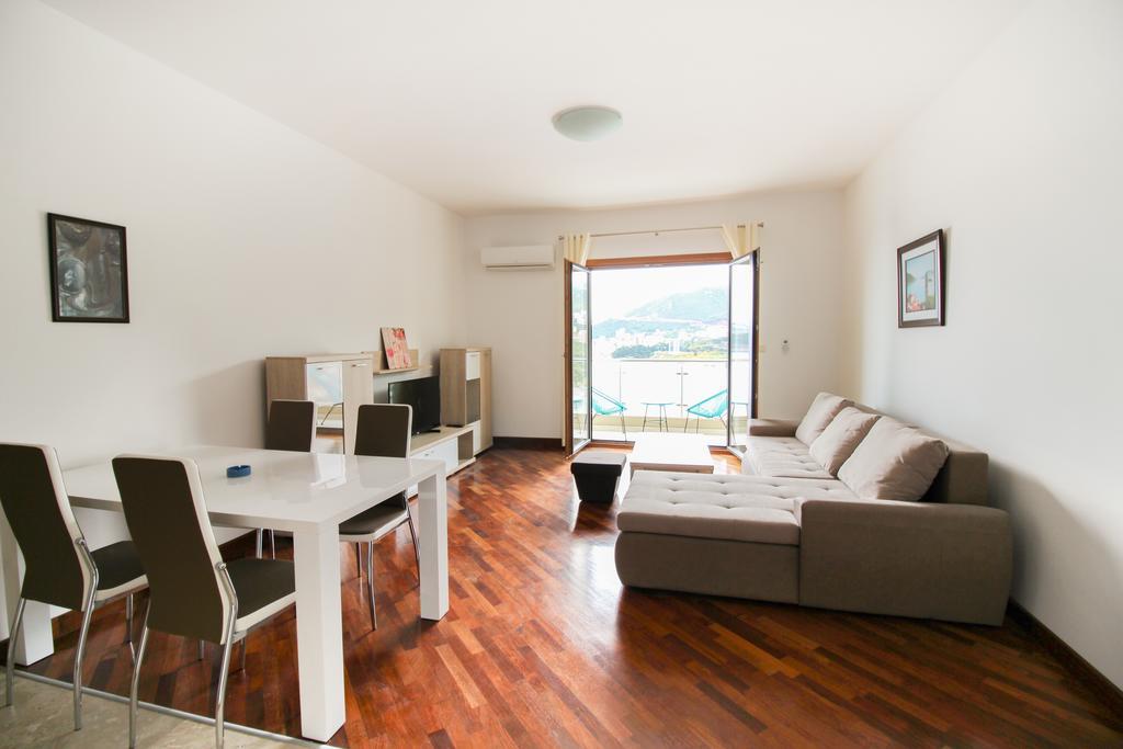 Apartmani Svetionik Budva Luaran gambar