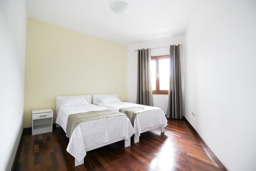 Apartmani Svetionik Budva Luaran gambar