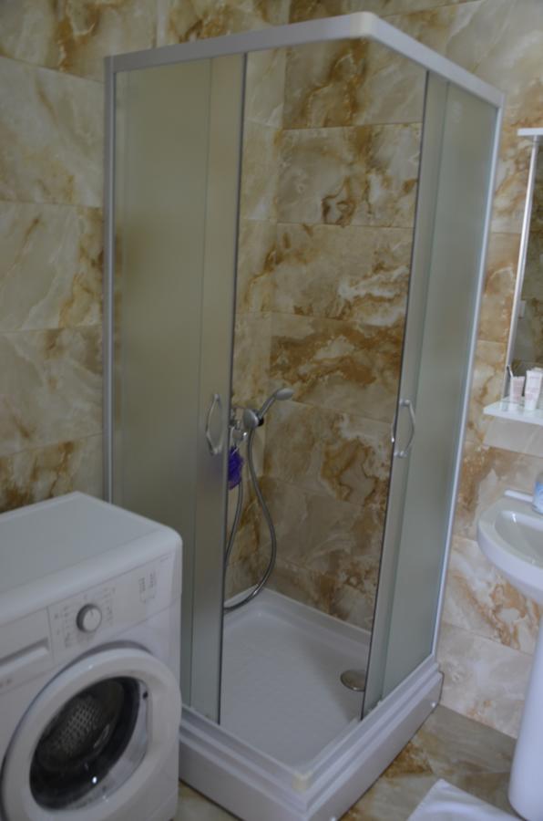 Apartmani Svetionik Budva Bilik gambar