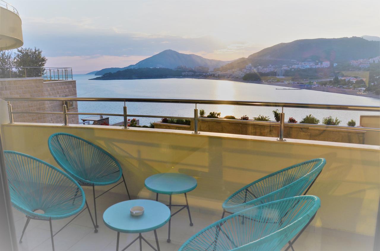 Apartmani Svetionik Budva Luaran gambar